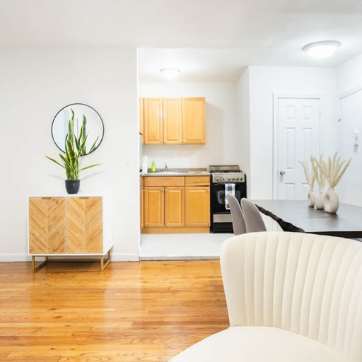 Room 5, 49-3b Newly Renovated 2BR W D Midtown East, New York