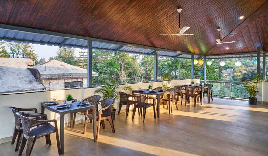 Food & Drinks 5, Drizzle Resort, Satara