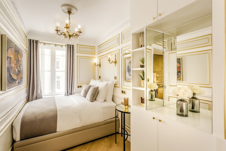 Bedroom 3, Merveil Signature Suite - Valois, Paris