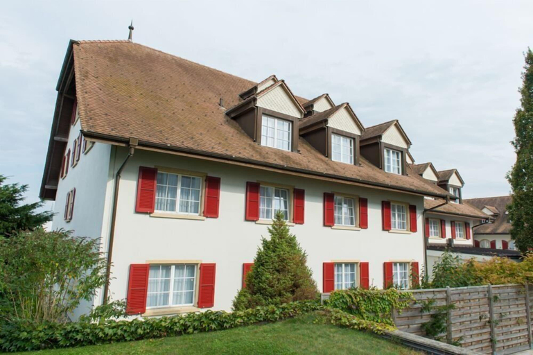 Exterior & Views 2, Hotel Schlössli Garni - Free Parking, Nidau