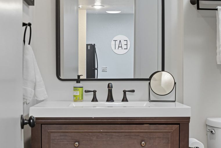 Bathroom 3, Branson Getaway Retreat For 4, Taney