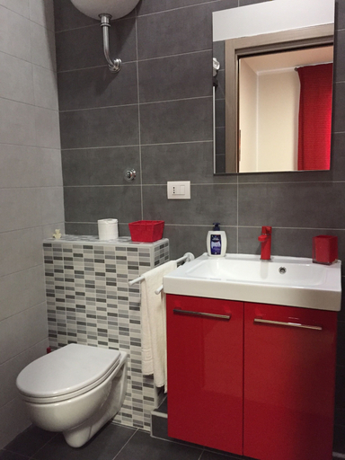 Bathroom 4, Villa Augustea, Napoli