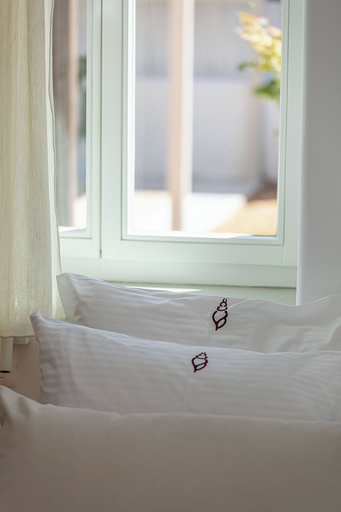 Room 5, Hub Hospitality, Crete
