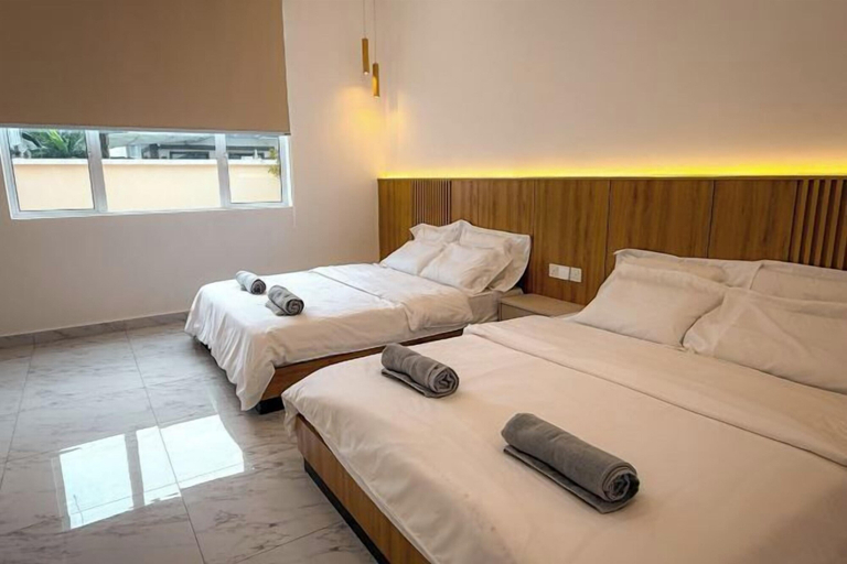 Room 2, Aesthetic Muji Pool Villa in Ipoh 5BR 24Pax, Kinta