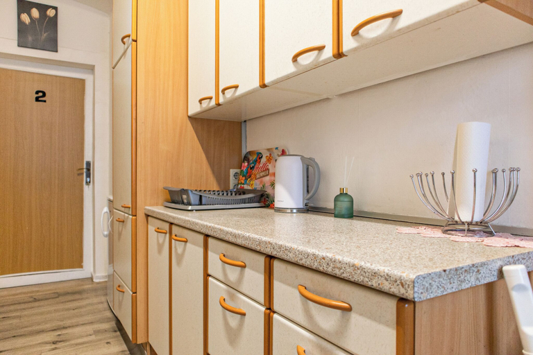 Dining Room 4, Comfortable 3BR Apt Danube Millennium, Wien