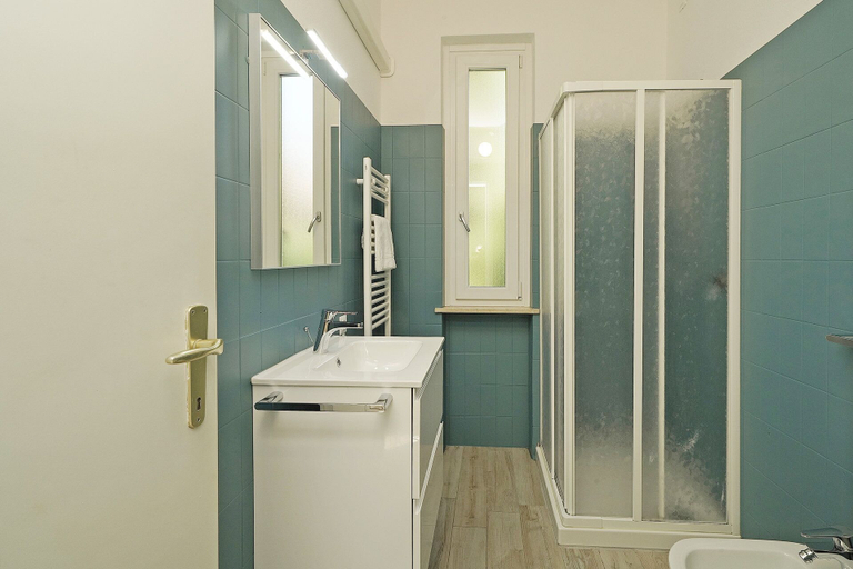 Bathroom 3, Appartamenti Pratone, Verona