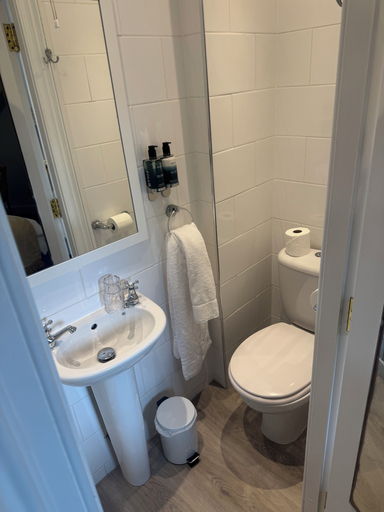 Bathroom 4, The Law, East Lothian