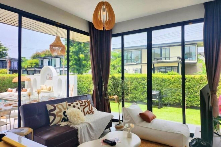 Living area 4, Chloe Pool Villa, Pattaya