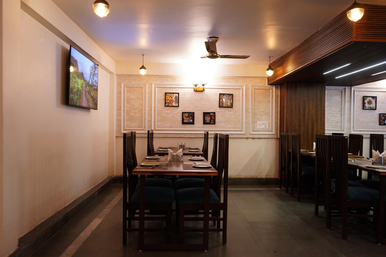Food & Drinks 4, Hotel Urban Residency, Kaushambi