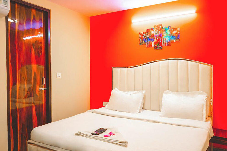 Room 5, Roomshala Hotel KB Residency, Delhi