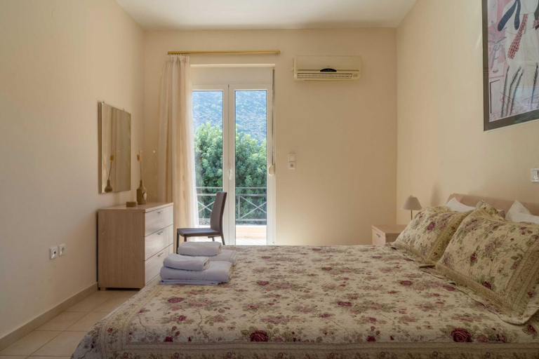 Room 3, Villa Nikolas in Mylopotamos, Ionian Islands