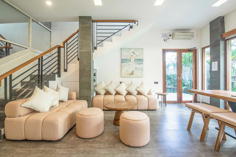 Exterior 2, Elegant 3BR Oasis in the Heart of Seminyak, Badung
