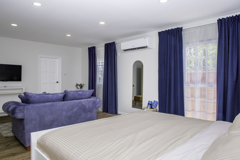 Room 4, Hello Summer! 4 Bedroom Villa