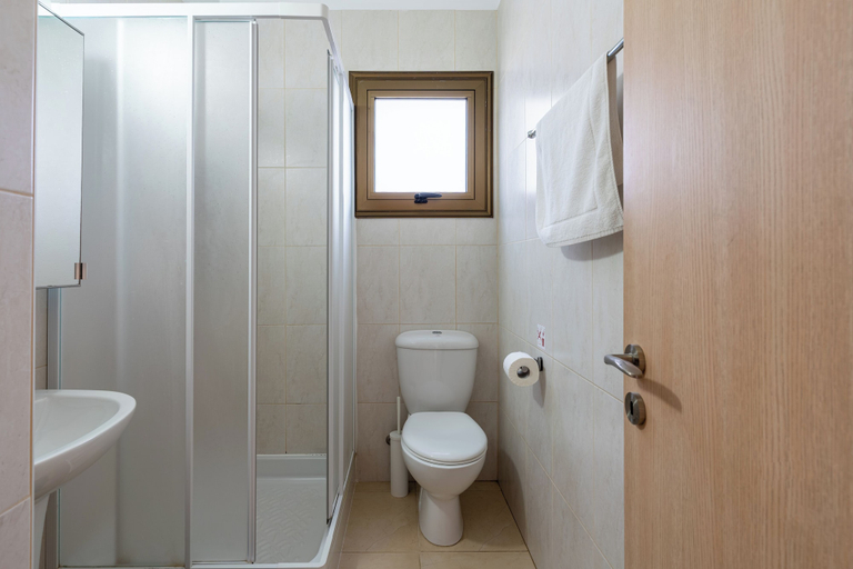 Bathroom 5, Lumina 2-BR Villa and Pool in Ayia Napa