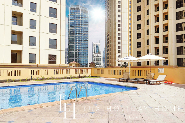Outdoor pool 2, LUX The Murjan Sea View Suite 2, Dubai