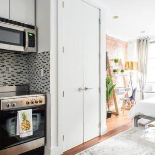 Room 5, 24-9new Prime Gramercy Subway W D in Unit, New York
