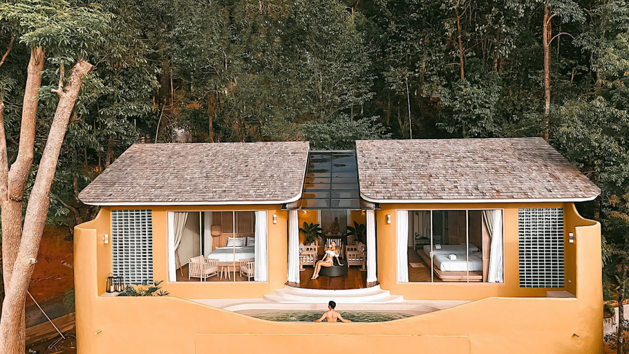 Exterior & Views 2, Lannawild, K. Mae On