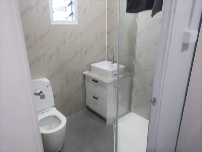 Bathroom 4, Sigatoka Lodge, Nadroga/Navosa