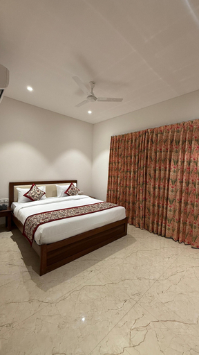 Room 2, MAYA'S MANOR - A Lake View Hotel, Udaipur