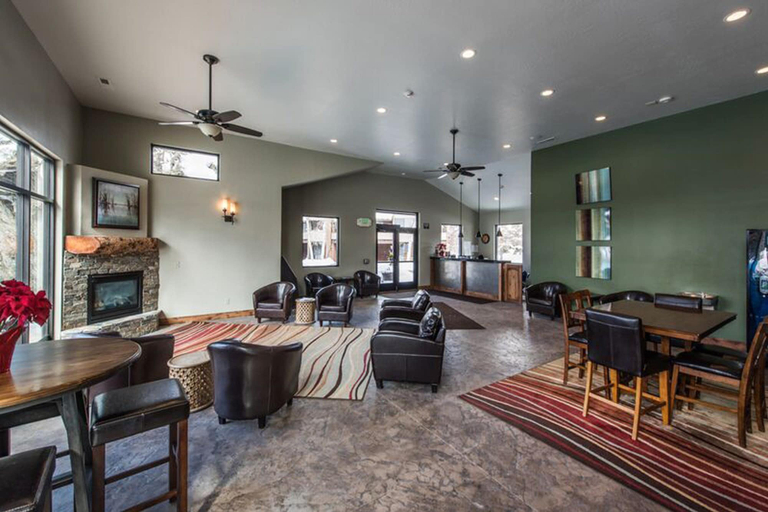 Interior 2, Park Avenue 3 Bedroom Condominiums, Summit