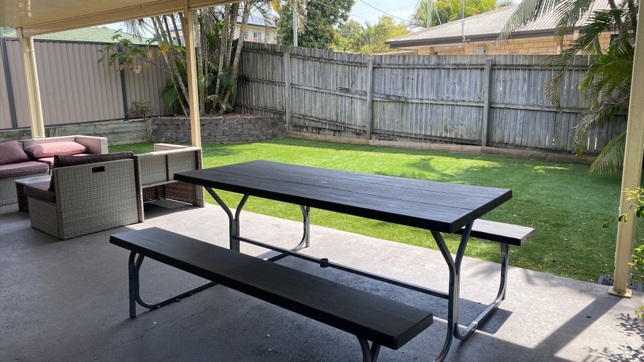 Others 3, Smart Suites Self Check-in Apartments 12 Stockport, Acacia Ridge
