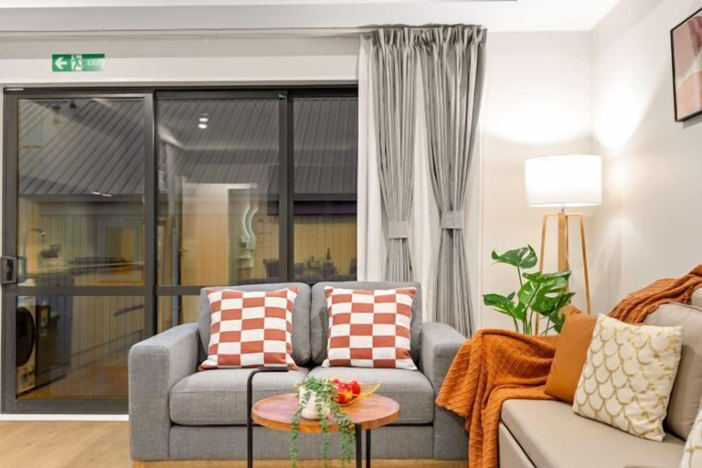 Living area 5, Starlet 11, Mackenzie