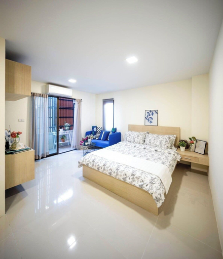 Room 3, Narada Residence, Pak Kret