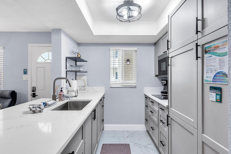 Private kitchen 4, Indian Oaks #7 - Sandy Toes, Pinellas