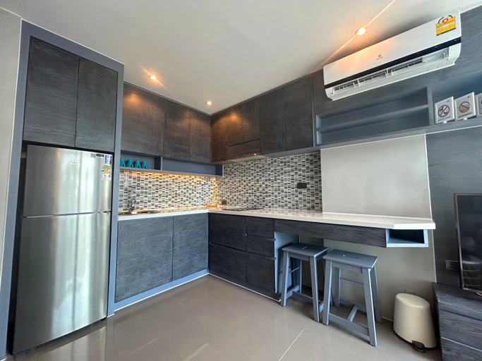 Private kitchen, 1BR with Rooftop Pool & Gym C191, Phuket Island