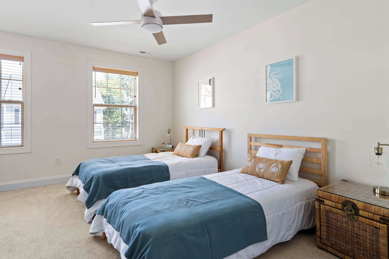 Room 3, Tidal Bay 1 - 4bdr Townhome, Sussex