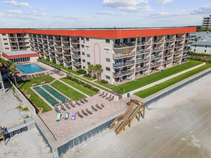 Exterior 5, Hacienda del Sol II 213, Volusia