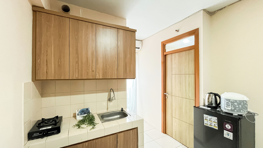 Private kitchen 4, Basic 2Br Apartment At Green Palm Residence, Jakarta Barat