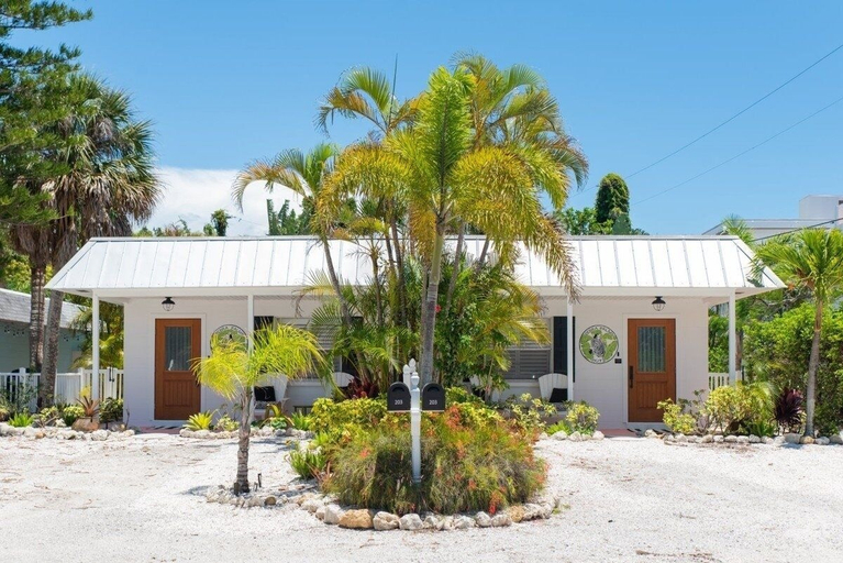 Primary image, 203 71ST - 4 BEDROOM 4 Condo, Manatee