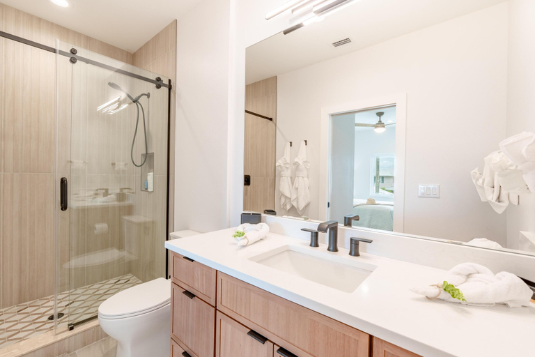 Bathroom 4, Sun Kissed Villa, Lee