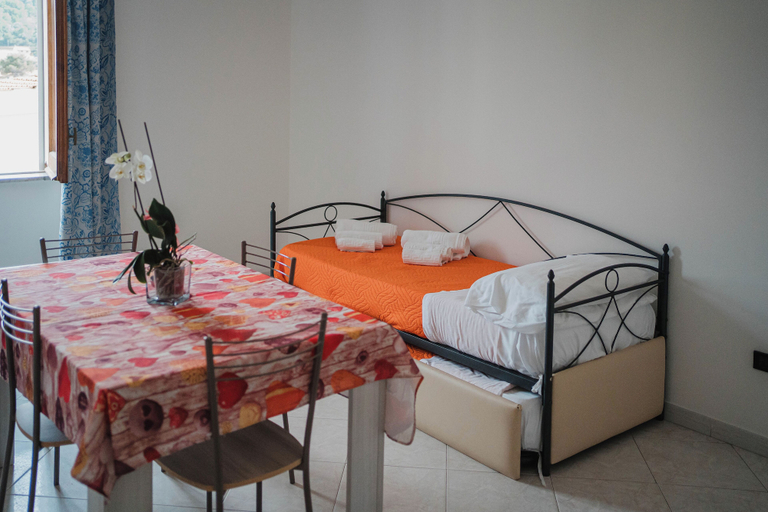 Bedroom 4, Residence Riviera, Salerno