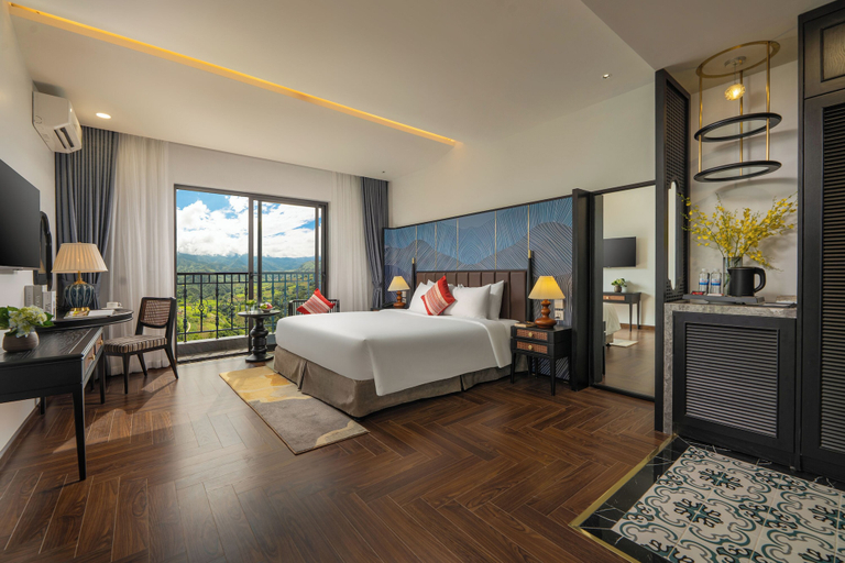 Room 5, DeLaMont Sapa Hotel, Sa Pa
