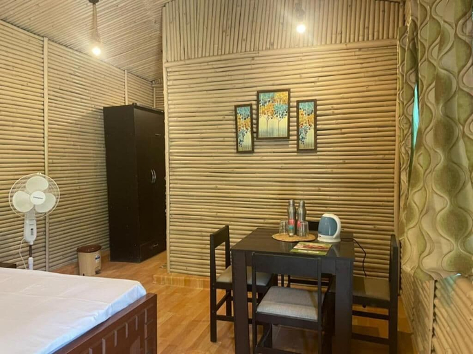 Room 2, Orchard Hill Retreat, Nainital