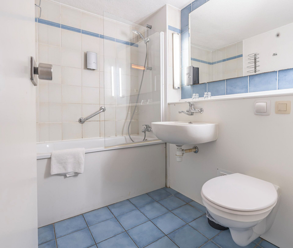 Bathroom 5, Sleep & Go Brugge, West-Vlaanderen