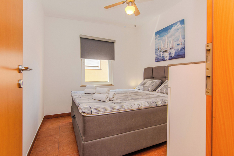 Room 4, Apartment Zenko, Vir