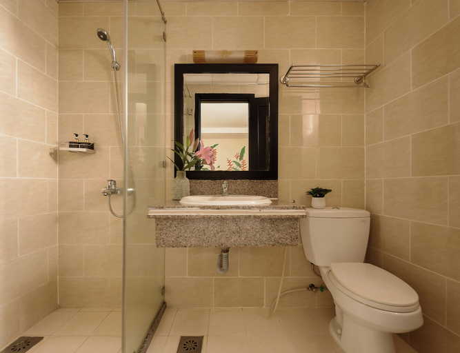 Bathroom 4, Asian Ruby Hotel & Apartment, District 1