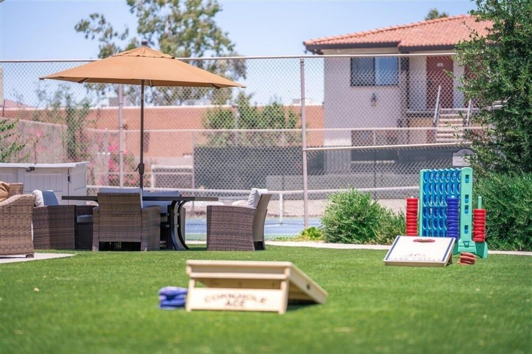 Property grounds 4, 222 Fully Furnished with WiFi by RedAwning, Maricopa