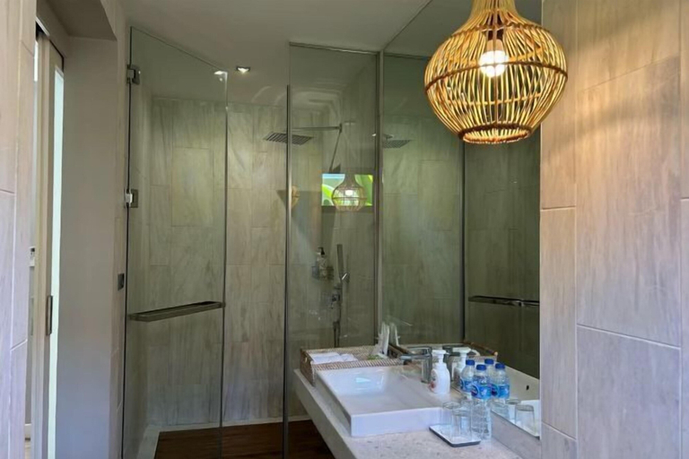 Bathroom 4, Baan Talay BeachFront Pool Villa A, Ko Samui