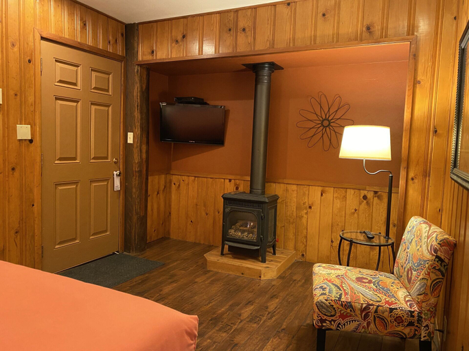 Room 4, Timberline Lodge - Arnold - Bear Valley, Calaveras