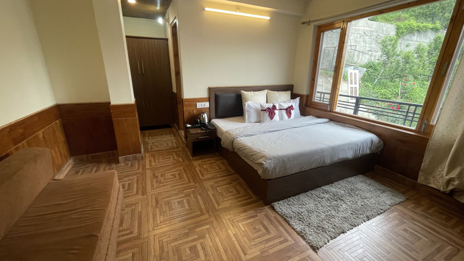 Bedroom 3, Singh Saab Rooms & Cafe, Kullu