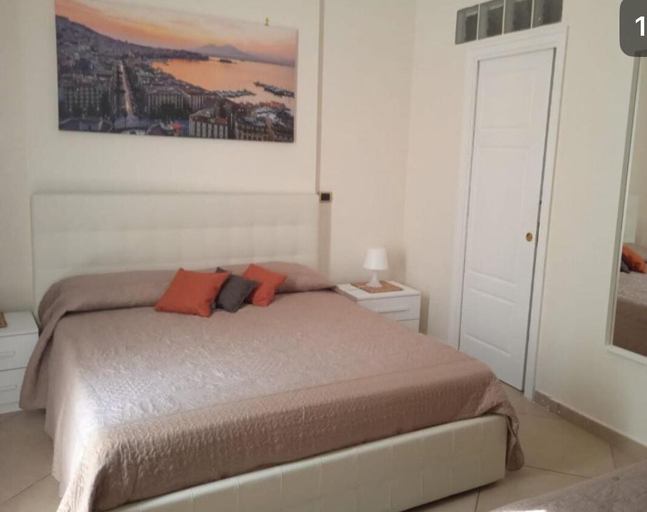Bedroom 3, Ladolcedimora, Napoli