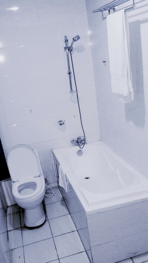 Bathroom 3, Le Nest Accommodation, AbujaMun