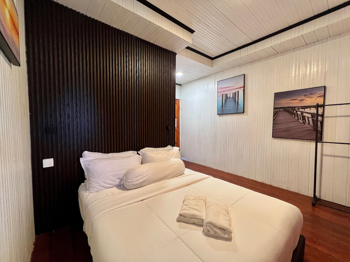 Room 3, Semporna Water House, Semporna