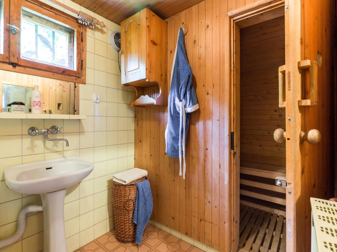 Bathroom, Holiday Home by the Lake, Sauna, Boat, Bicycles, Kartuzy