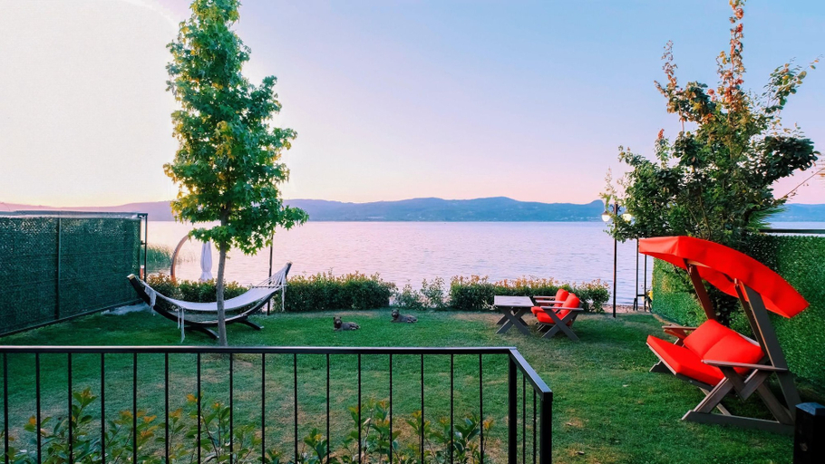 Front of property 4, Regulus Sapanca - Lakeside, Izmit
