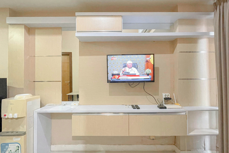 Living area 5, Simple Style 2Br Apartment Vida View Makassar, Makassar